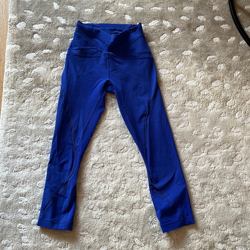 *Host Pick!* Lululemon Free Flow crop in Electric Blue w crossover & mesh detail - Picture 4 of 7